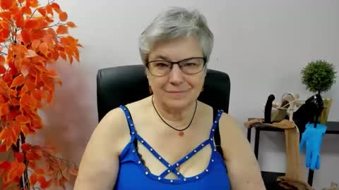 I R I S online show from 24, 9, 2025