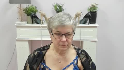 I R I S online show from 9, 1, 2026