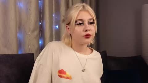 Snapshot of irisbarrington chatting on 14, 12, 2024 Iris Day Maya night online show from 14, 12, 2024