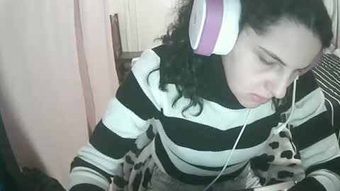 Iris online show from 8, 9, 2025