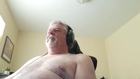 Snapshot of irishinslo chatting on 12, 4, 2026 Irish in SLO online show from 12, 4, 2026