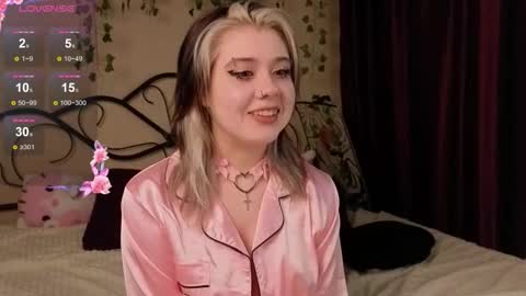 I am Cutie Iris3 online show from 10, 11, 2025