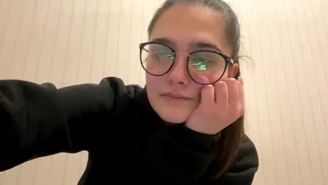 irisss31 online show from 7, 2, 2025