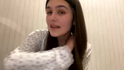 irisss31 online show from 1, 3, 2025