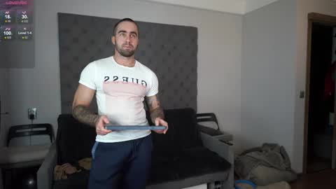 Snapshot of ironhulk22 chatting on 10, 11, 2025 ironhulk22 online show from 10, 11, 2025