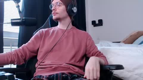 Sam online show from 10, 4, 2026