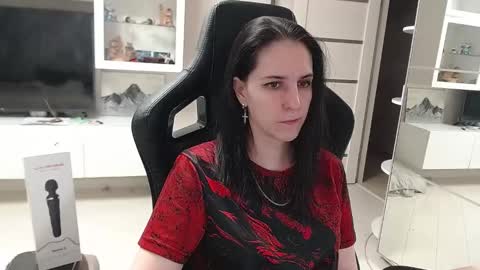 Irwi Tomboy online show from 23, 2, 2025