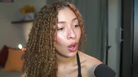 isa_____ online show from 11, 9, 2025