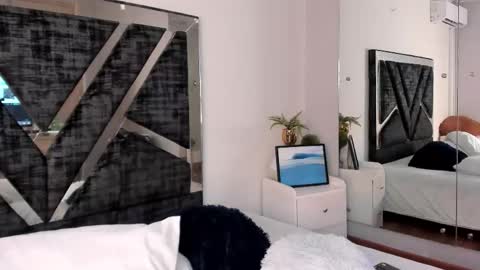 oIssaJonneso online show from 21, 2, 2026