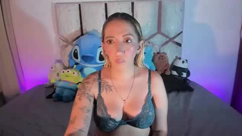 Snapshot of isa_klein chatting on 7, 7, 2026 isa_klein online show from 7, 7, 2026
