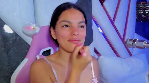 isa_kolins online show from 13, 2, 2026