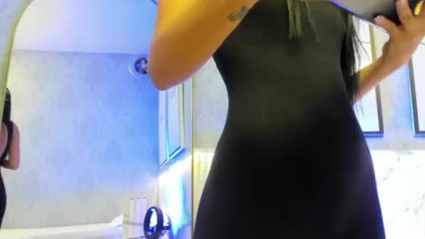 Snapshot of isa_little4u chatting on 2, 7, 2026 online show from 2, 7, 2026