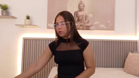 Isabel online show from 5, 11, 2025