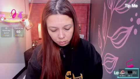 Snapshot of isa_thompson__ chatting on 14, 9, 2025 I S A online show from 14, 9, 2025