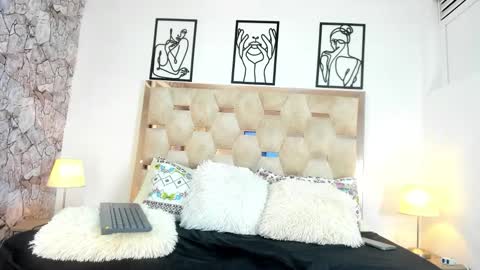 Snapshot of isa_villa chatting on 10, 9, 2025 isa online show from 10, 9, 2025