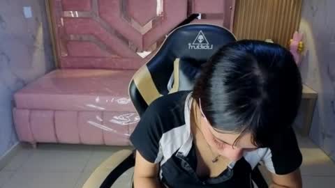 Snapshot of isabeau_s chatting on 9, 6, 2026 isabeau_s online show from 9, 6, 2026