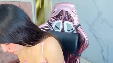 Snapshot of isabeau_s chatting on 25, 6, 2026 isabeau_s online show from 25, 6, 2026