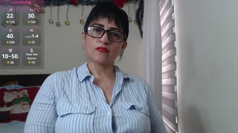 Isabeel Sofia online show from 5, 1, 2025