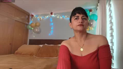 Snapshot of isabeel_sofia01 chatting on 7, 6, 2026 Isabeel Sofia online show from 7, 6, 2026