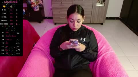 Snapshot of isabeella_24 chatting on 21, 12, 2024 Isabella online show from 21, 12, 2024