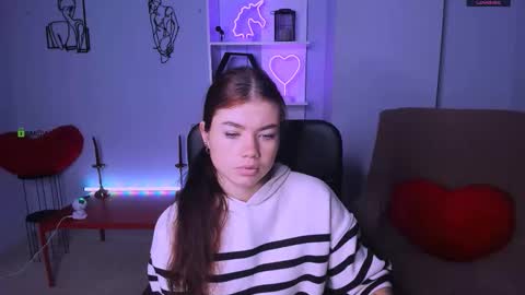 Snapshot of isabel_wave chatting on 12, 11, 2025 isabel online show from 12, 11, 2025