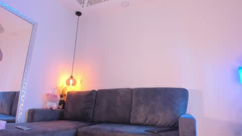 Isabela online show from 20, 1, 2025