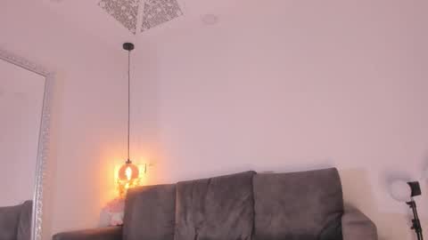 Isabela online show from 16, 10, 2025