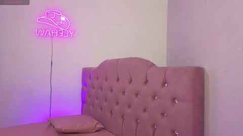 ISABELA  online show from 15, 4, 2026