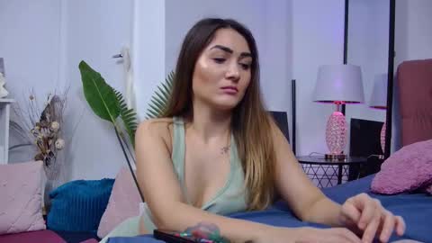 Snapshot of isabelasasha chatting on 23, 2, 2025 Isa online show from 23, 2, 2025
