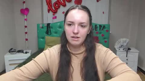 IsabelBlackberry online show from 16, 10, 2025