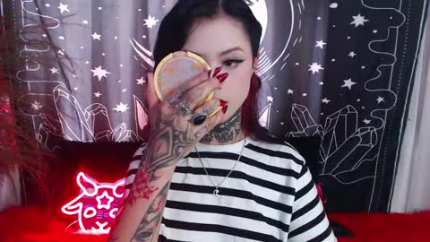 Snapshot of isabella__dark chatting on 14, 2, 2025 online show from 14, 2, 2025