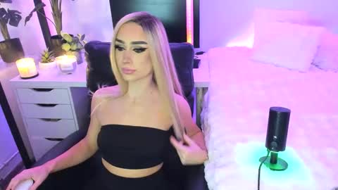 Isabella Baby online show from 6, 11, 2025