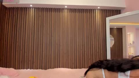 Snapshot of isabella_cooper9 chatting on 19, 12, 2024 Isabella Cooper online show from 19, 12, 2024