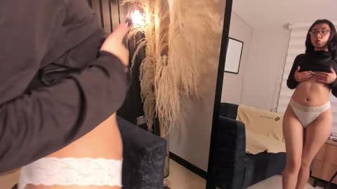 isabella_crofts online show from 23, 10, 2025