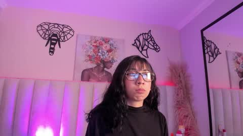 isabella_crofts online show from 19, 11, 2025