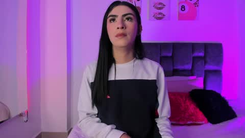 Isabella Moon9 online show from 26, 3, 2026