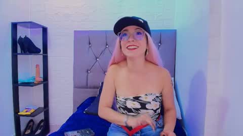Isabella online show from 9, 6, 2026