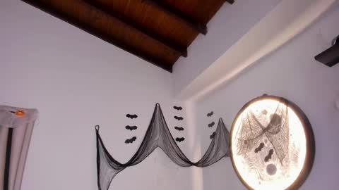 isabella_rosssi1 online show from 19, 10, 2025