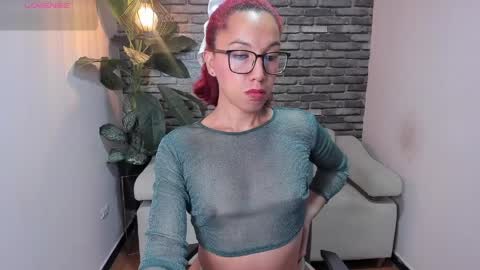 Snapshot of isabella_star_ chatting on 3, 4, 2026 Camila online show from 3, 4, 2026