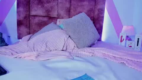 Snapshot of isabella_whiite chatting on 13, 2, 2025 Isabella White online show from 13, 2, 2025