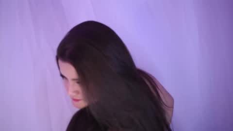 Snapshot of isabella_whiite chatting on 21, 2, 2025 Isabella White online show from 21, 2, 2025