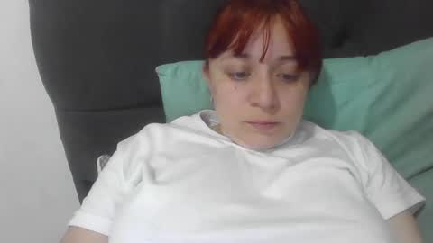 Snapshot of isabellaa_hills_ chatting on 28, 11, 2025 isabellaa_hills_ online show from 28, 11, 2025
