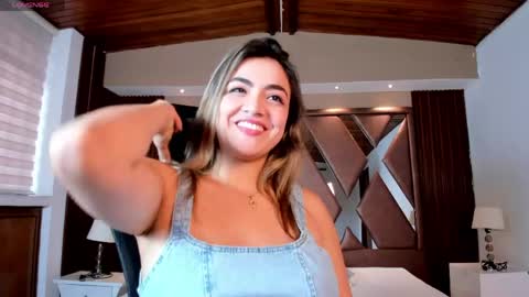 Isabella  Everyday From 0530 to 1430 Col Time online show from 14, 4, 2026