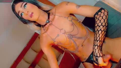 Snapshot of isabellagirs chatting on 15, 9, 2025 isabellagirs online show from 15, 9, 2025