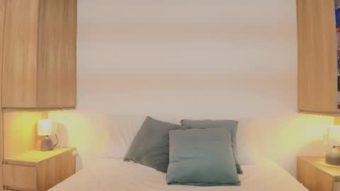 Snapshot of isabellaharley chatting on 15, 9, 2025 Isabella online show from 15, 9, 2025