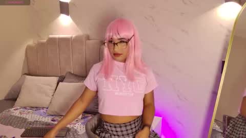 Isabella online show from 1, 10, 2025