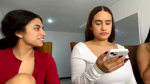 Isabella.. back again  online show from 16, 1, 2025