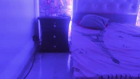 Snapshot of isabellamoons chatting on 1, 3, 2025 Isabella anal squirt latina colombian paisa online show from 1, 3, 2025