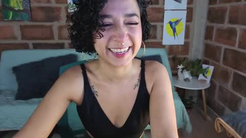 Isabela Paz online show from 5, 5, 2026