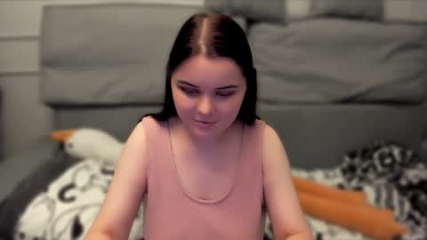 Isabella online show from 17, 9, 2025